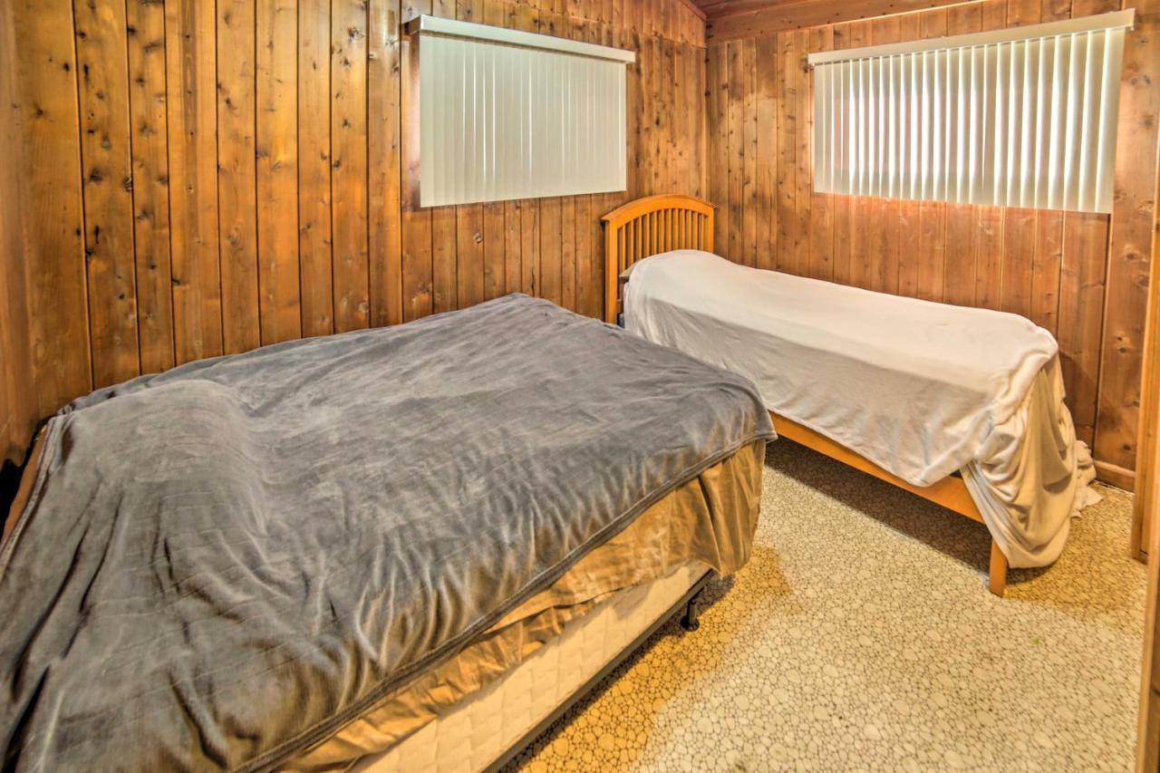 Cornell Home With Fire Pit And Hunting Access! Kültér fotó